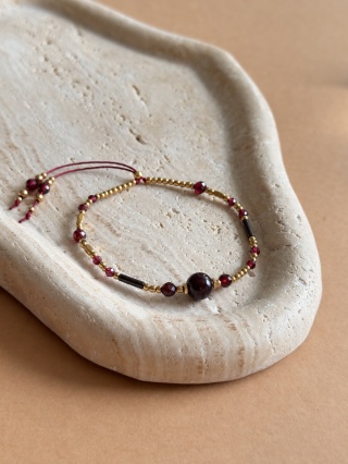 Bransoletka VELVET (granat, hematyt)